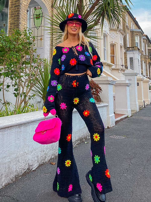 Kvinnor tvådelad i kreativ häklook Mirla-Eva Jonsson