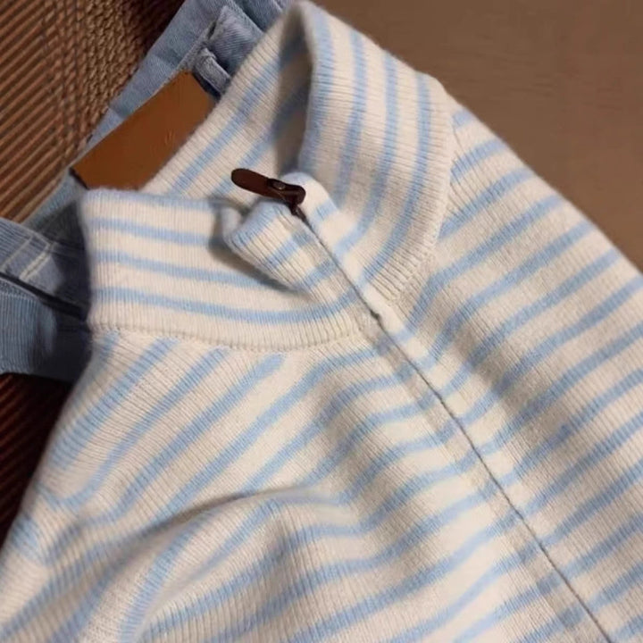 Kvinnors ¼-zip quiltad pullover med fin randtextur Mirla-Eva Jonsson