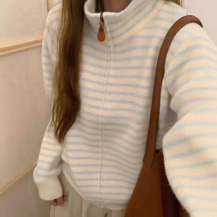 Kvinnors ¼-zip quiltad pullover med fin randtextur Mirla-Eva Jonsson