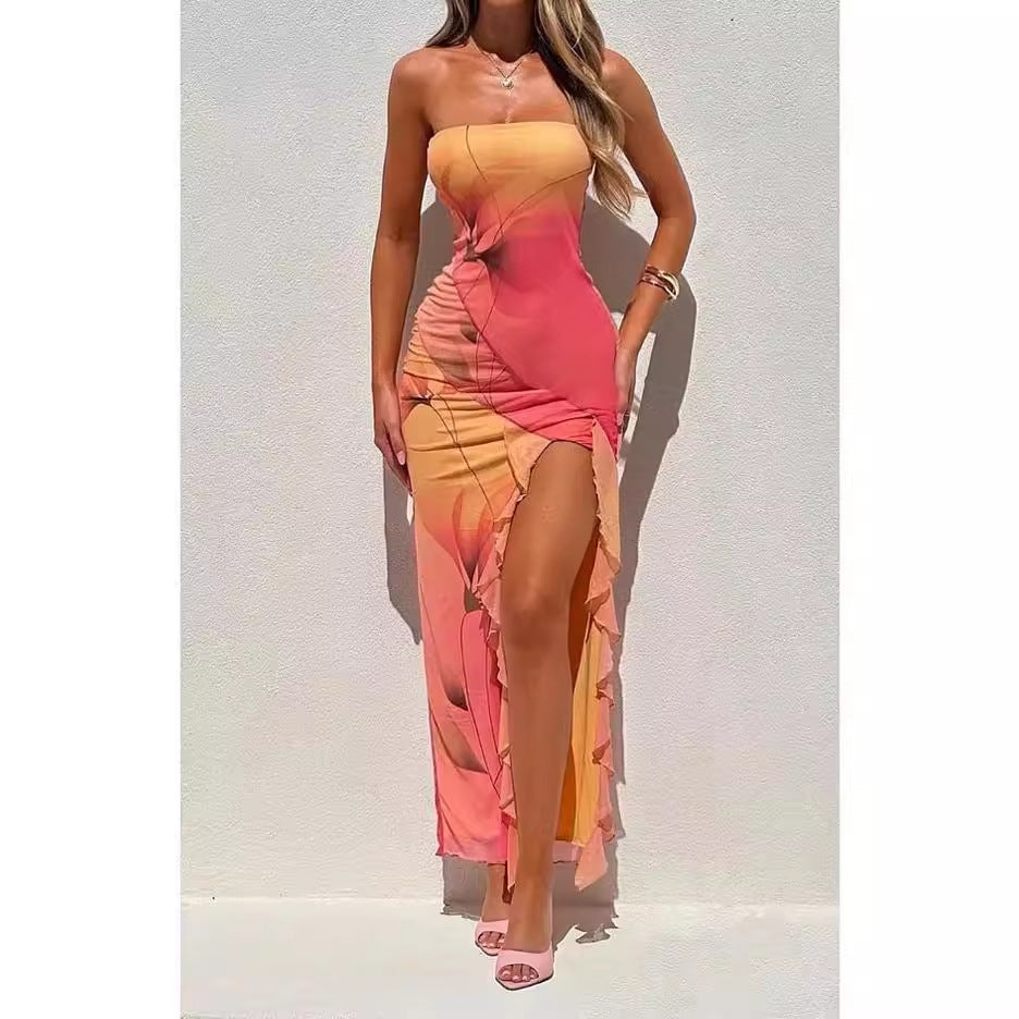 Kvinnors Bandeau Maxi Klänning med Eleganta Volanger och Hög Slits-Eva Jonsson