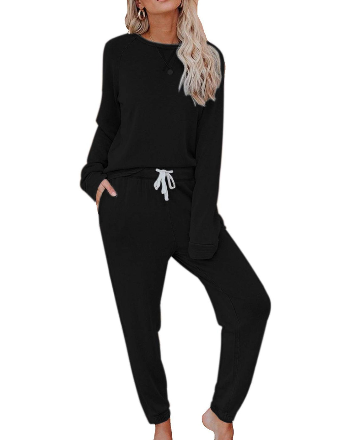 Kvinnors Bekväma Lounge Set med Stilig Oversized Tröja och Avkopplande Byxor Mirla-Eva Jonsson