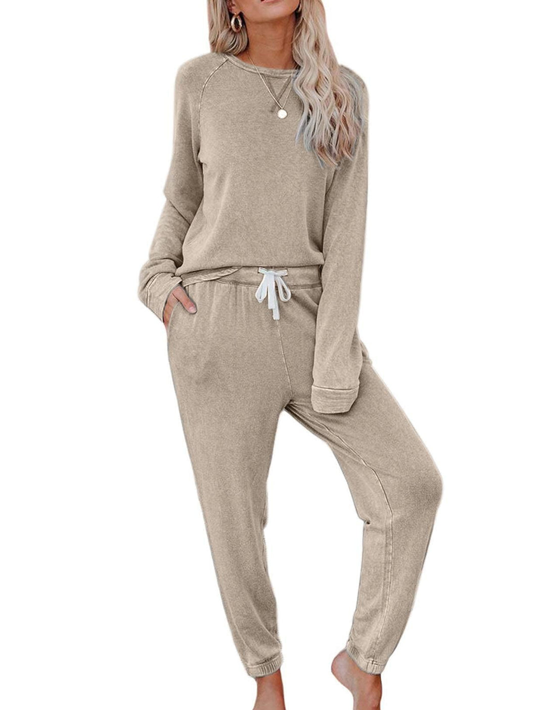 Kvinnors Bekväma Lounge Set med Stilig Oversized Tröja och Avkopplande Byxor Mirla-Eva Jonsson