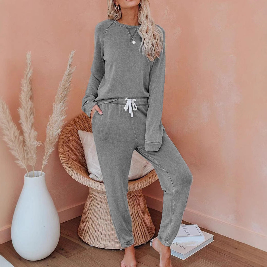 Kvinnors Bekväma Lounge Set med Stilig Oversized Tröja och Avkopplande Byxor Mirla-Eva Jonsson