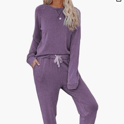 Kvinnors Bekväma Lounge Set med Stilig Oversized Tröja och Avkopplande Byxor Mirla-Eva Jonsson