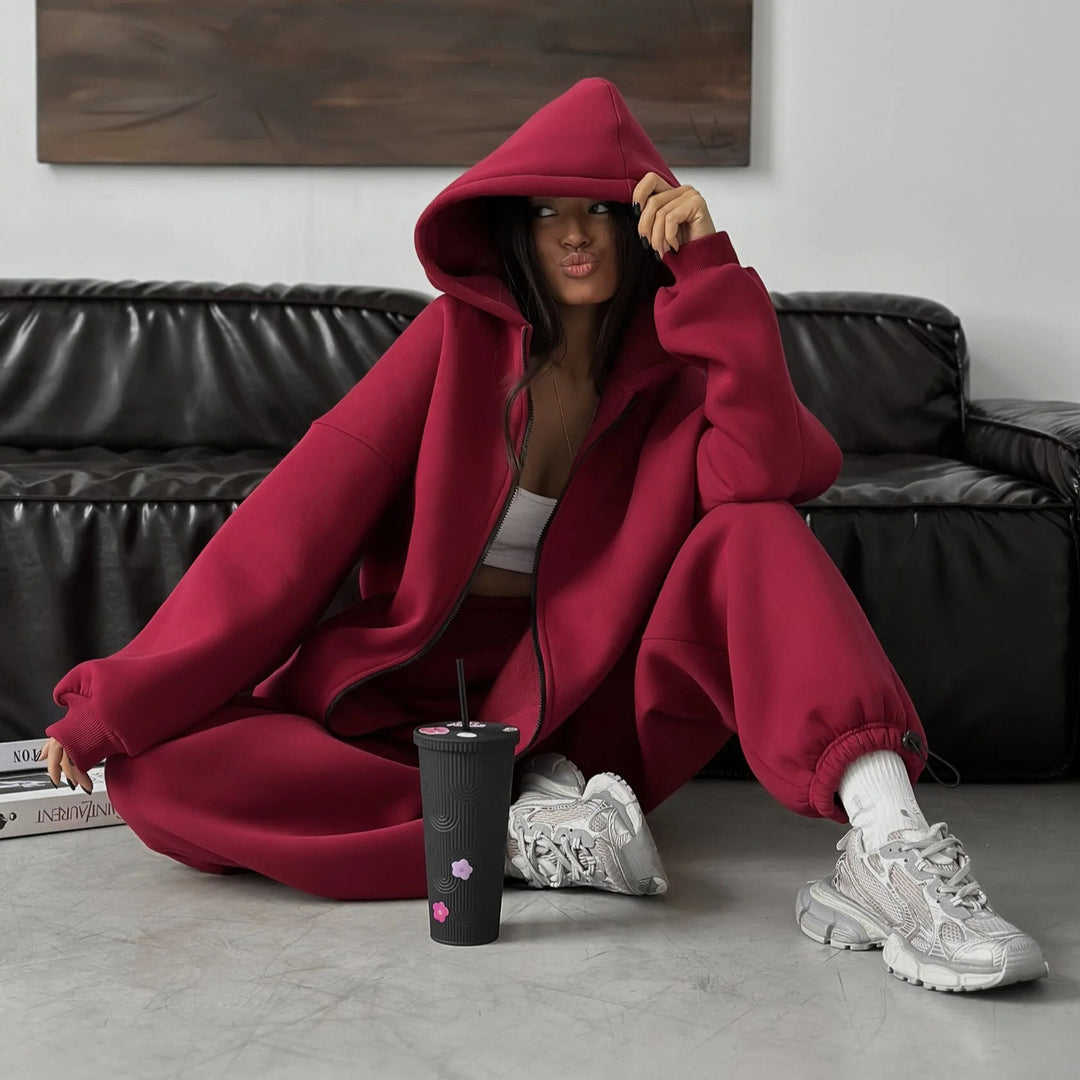 Kvinnors Bekväma Oversized Hoodie Kostym med Elastisk Midja och Praktiska Fickor Mirla-Eva Jonsson