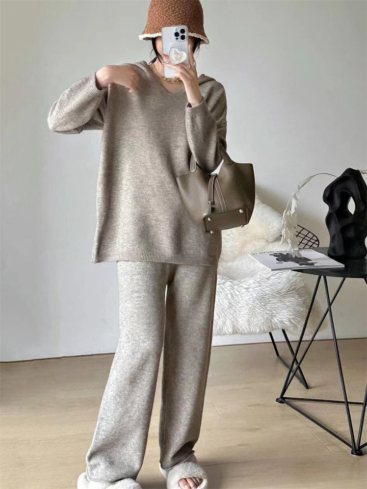Kvinnors Bekväma Stickat Set med Lätt Passform och Elegant Design Mirla-Eva Jonsson