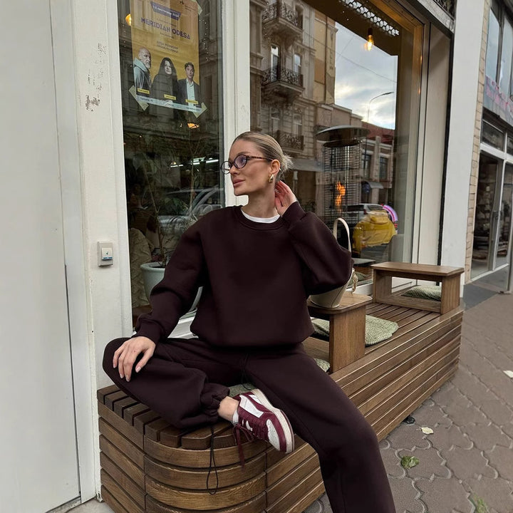 Kvinnors Bekväma Sweatshirt och Lösa Joggingbyxor Set Mirla-Eva Jonsson
