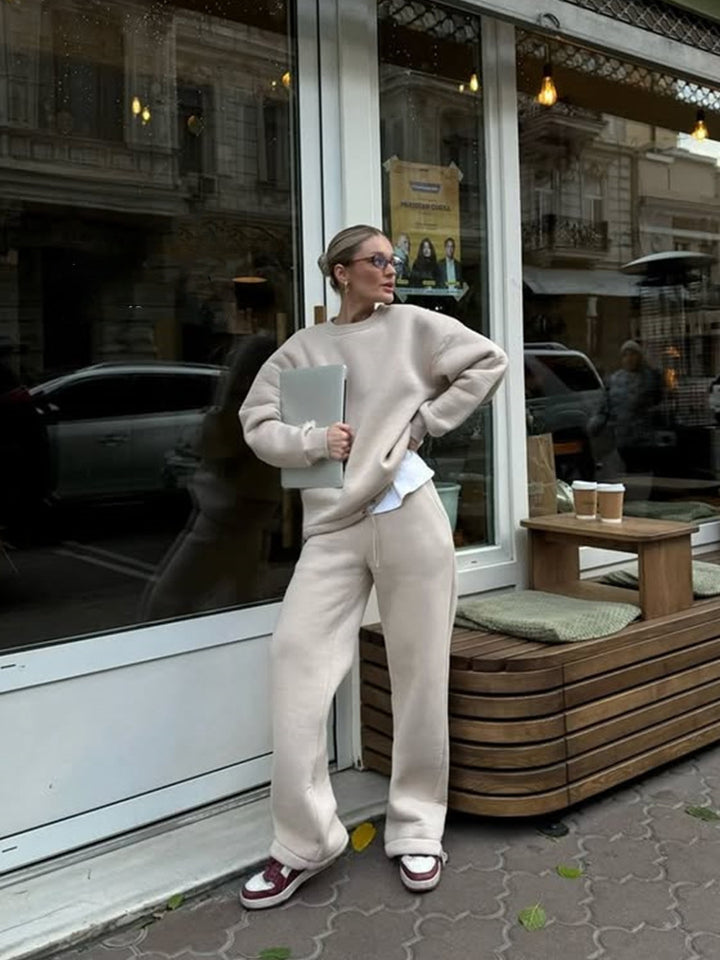 Kvinnors Bekväma Sweatshirt och Lösa Joggingbyxor Set Mirla-Eva Jonsson