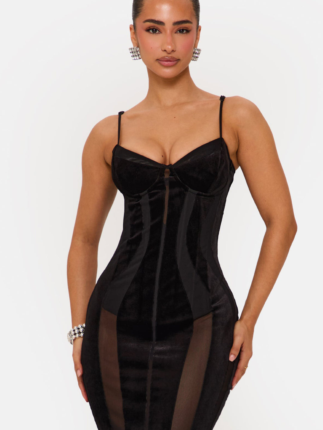 Kvinnors Bodycon klänning med sofistikerad korsett topp och transparenta insatser Mirla-Eva Jonsson