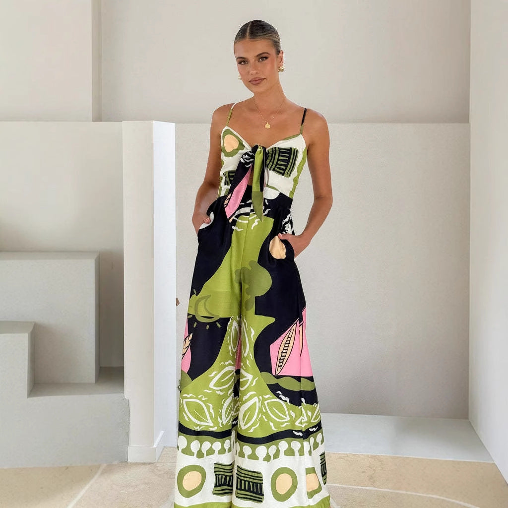 Kvinnors Chic Jumpsuit i modern design med justerbara remmar och kreativt mönster Mirla-Eva Jonsson