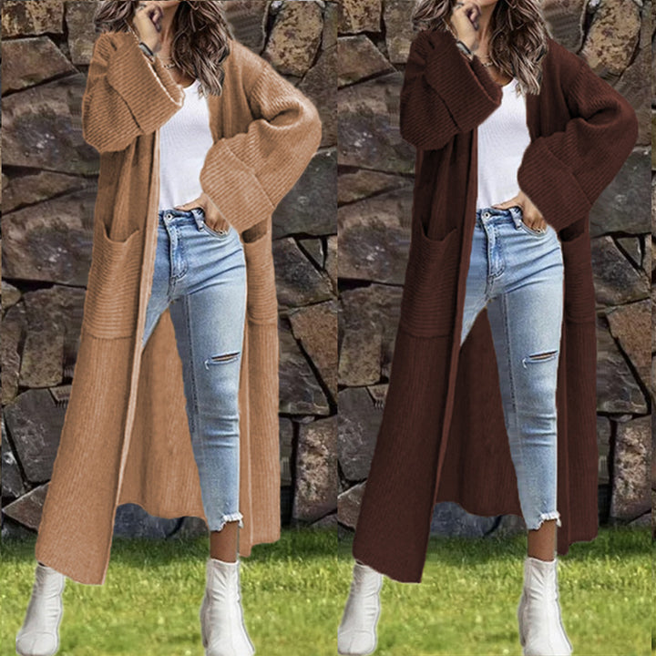 Kvinnors Chunky Knit Kappa med Djupa Fickor och Avslappnad Snitt Mirla-Eva Jonsson
