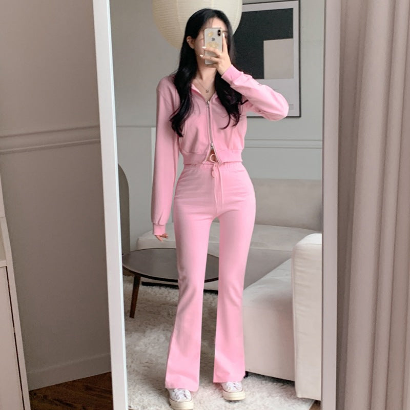 Kvinnors Crop Hoodie och Vida Ben Joggingbyxor Set Mirla-Eva Jonsson