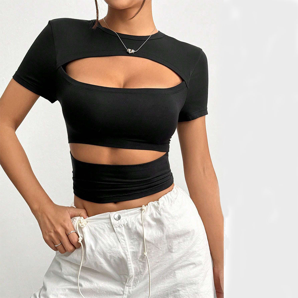 Kvinnors Crop Top med Modernt Urtagningsdetalj och Figurnära Passform Mirla-Eva Jonsson