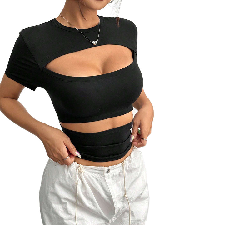 Kvinnors Crop Top med Modernt Urtagningsdetalj och Figurnära Passform Mirla-Eva Jonsson