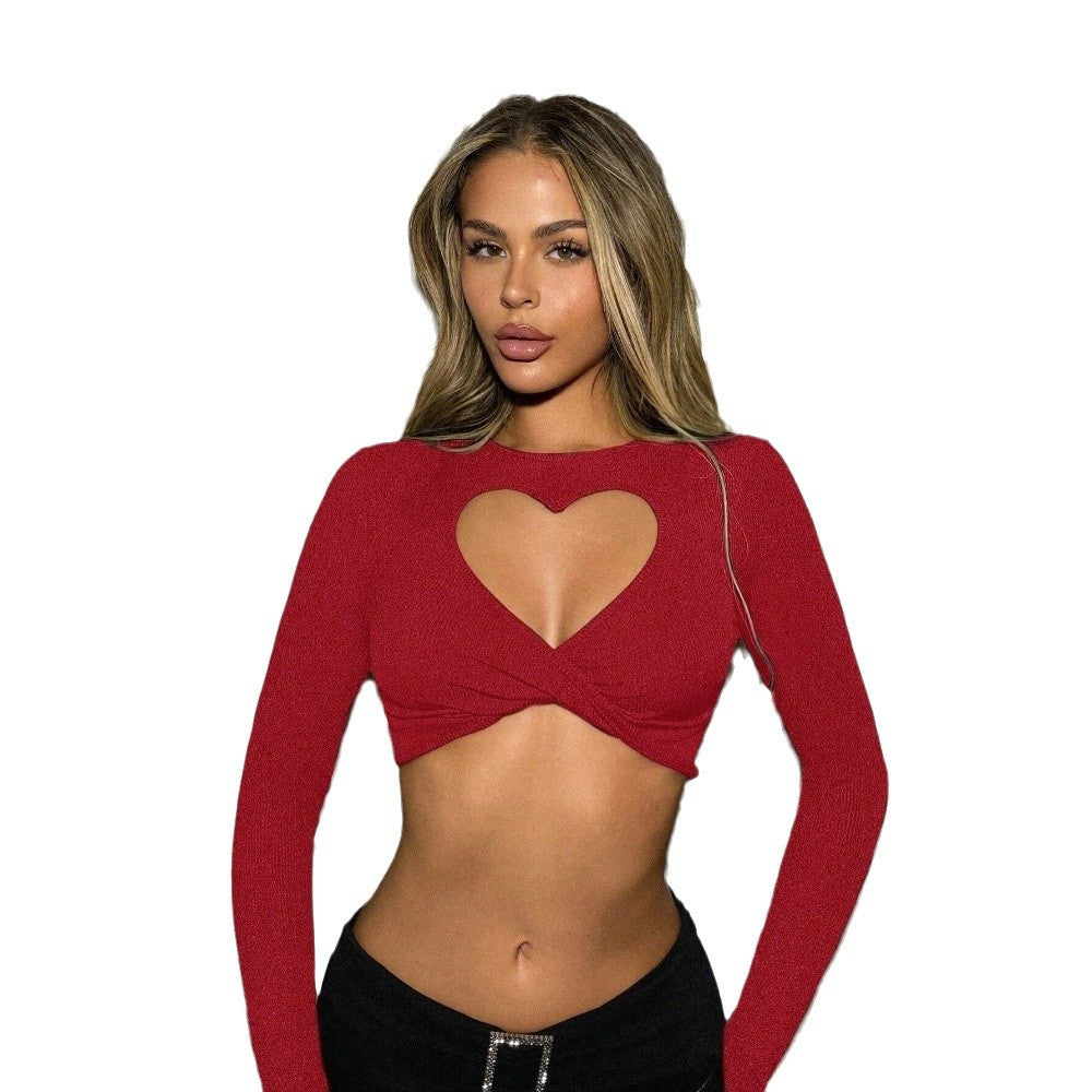 Kvinnors Crop Top med hjärtutskärning och långärmad design Mirla-Eva Jonsson