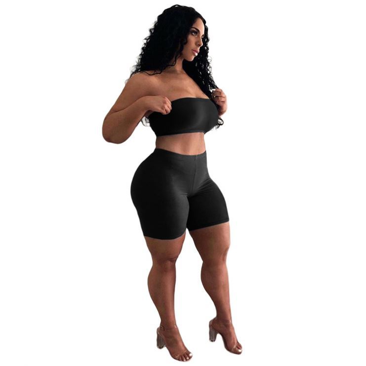 Kvinnors Crop Top och Shorts Set med Elastisk Midja och Figurformande Klipp Mirla-Eva Jonsson