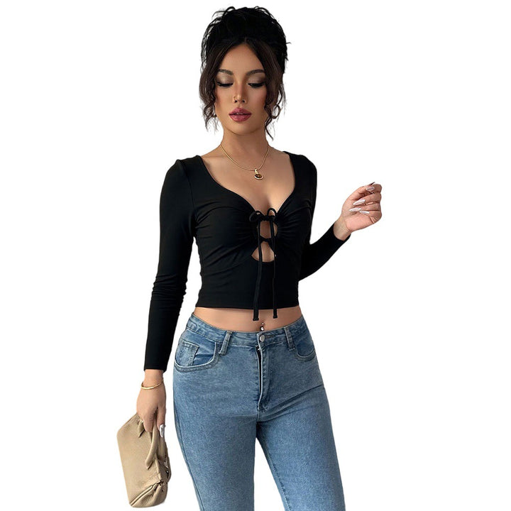 Kvinnors Cropped Top med Dekorativ Knut och Lång ärm Mirla-Eva Jonsson