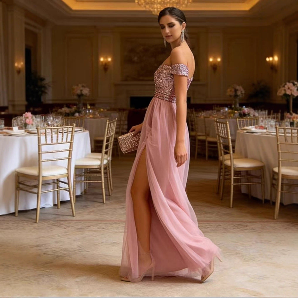 Kvinnors Elegant Aftonklänning med Strapless Design och Gnistrande Applikationer-Eva Jonsson