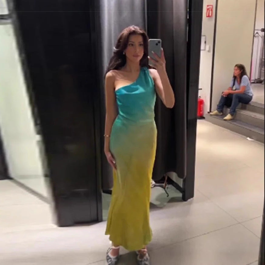 Kvinnors Elegant Asymmetrisk Maxi Klänning med Mjuk Gradient och Bekväm Passform-Eva Jonsson