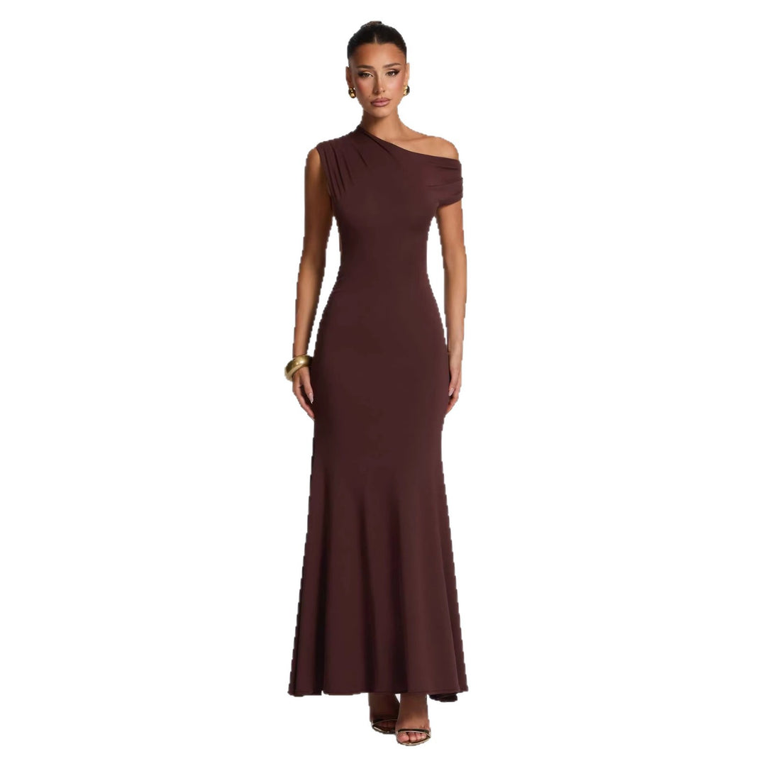 Kvinnors Elegant Asymmetrisk Maxi Klänning med Off-Shoulder Design-Eva Jonsson