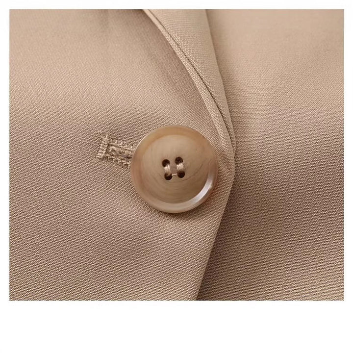 Kvinnors Elegant Blazer Jacka med Modern Snitt och Praktiska Fickor Mirla-Eva Jonsson