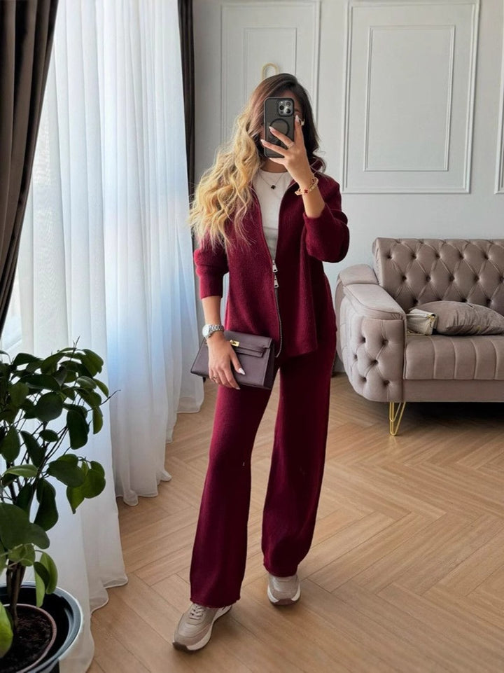 Kvinnors Elegant Cardigan med Dragkedja och Matchande Byxor Mirla-Eva Jonsson