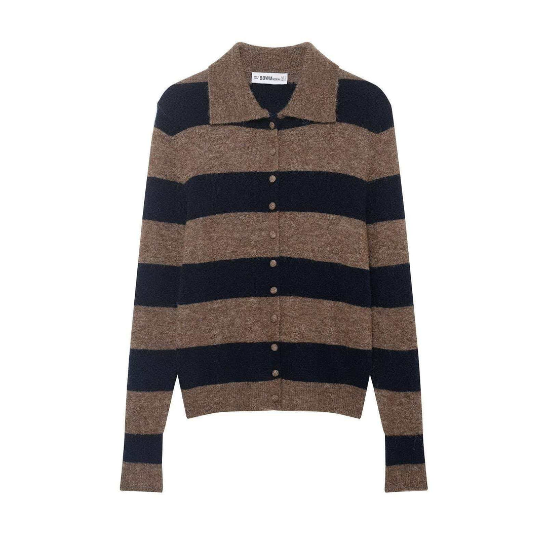 Kvinnors Elegant Cardigan med Randig Design och Knappdetaljer Mirla-Eva Jonsson