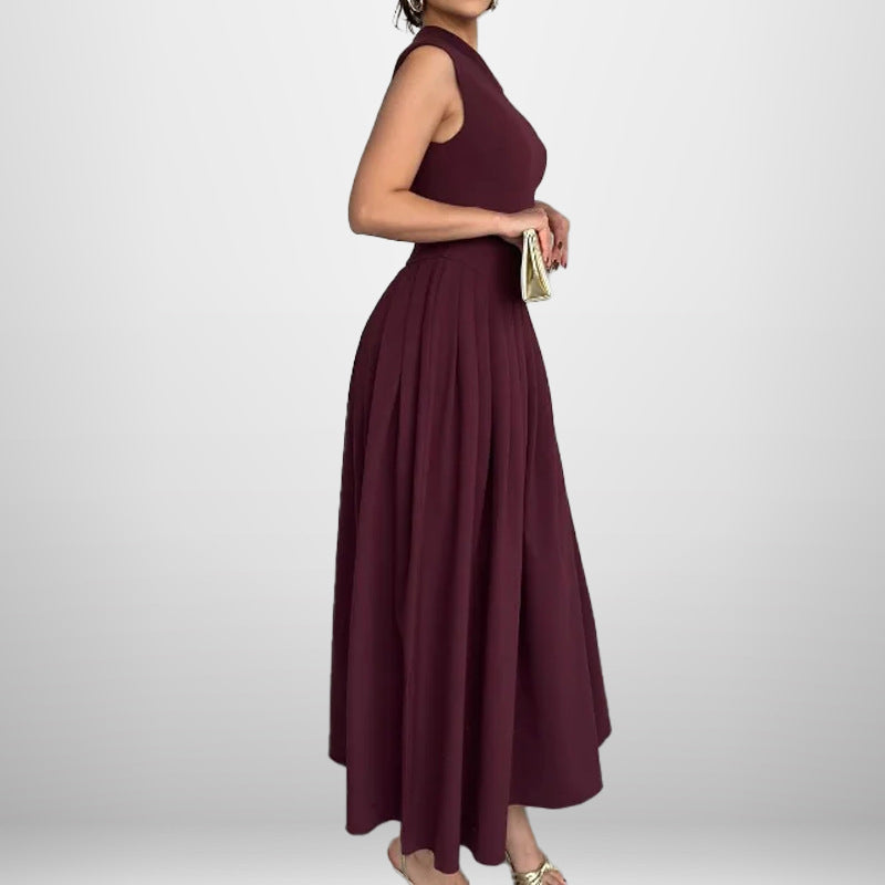 Kvinnors Elegant Enaxlad Maxi Klänning med Fåror och Flödande Kjol Mirla-Eva Jonsson