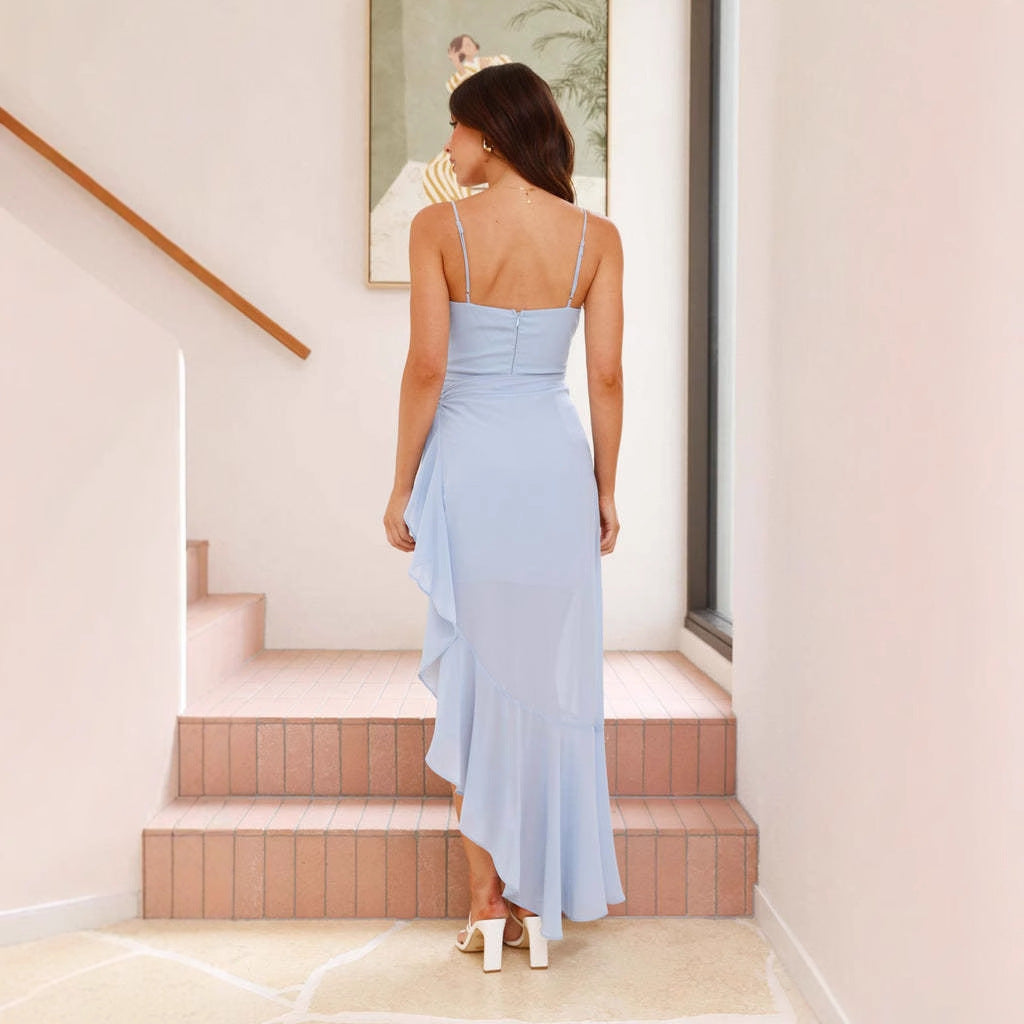 Kvinnors Elegant Maxi Klänning med Asymmetrisk Skärning och Volanger Mirla-Eva Jonsson