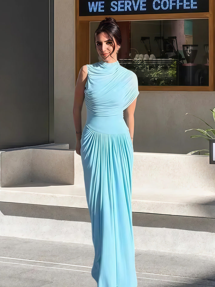 Kvinnors Elegant Maxi Klänning med Asymmetrisk Topp och Mjuk Drapering-Eva Jonsson