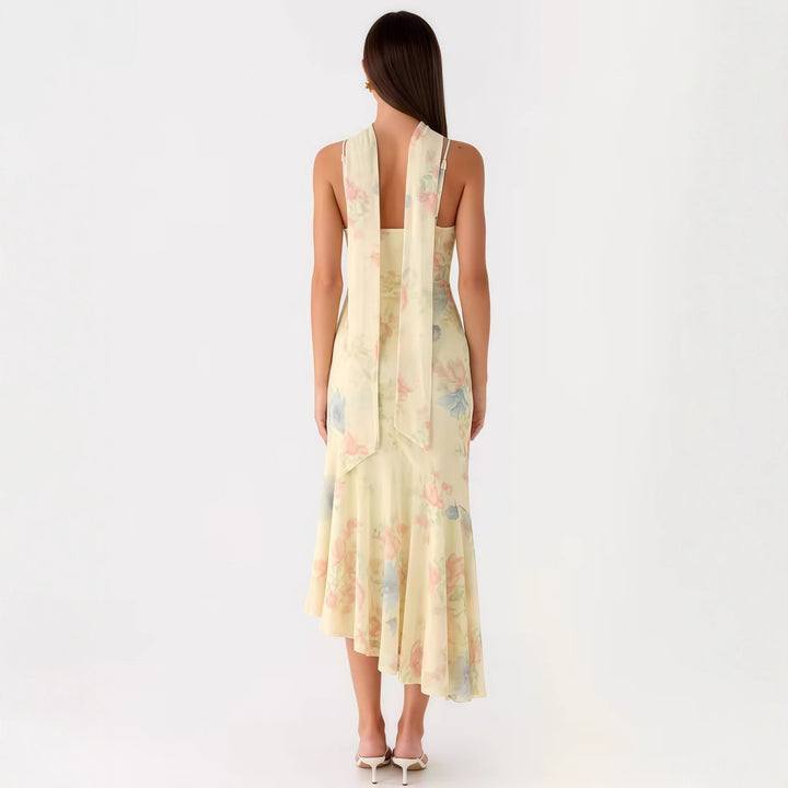 Kvinnors Elegant Maxi Klänning med Blommig Chiffon Design och Halterneck Skärning-Eva Jonsson