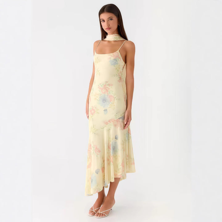 Kvinnors Elegant Maxi Klänning med Blommig Chiffon Design och Halterneck Skärning-Eva Jonsson