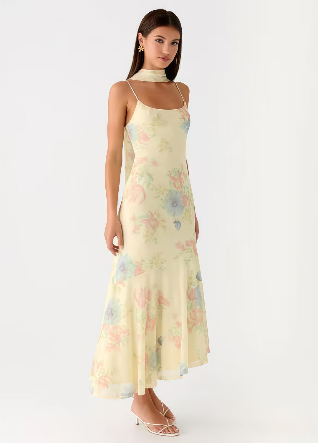 Kvinnors Elegant Maxi Klänning med Blommig Chiffon Design och Halterneck Skärning-Eva Jonsson