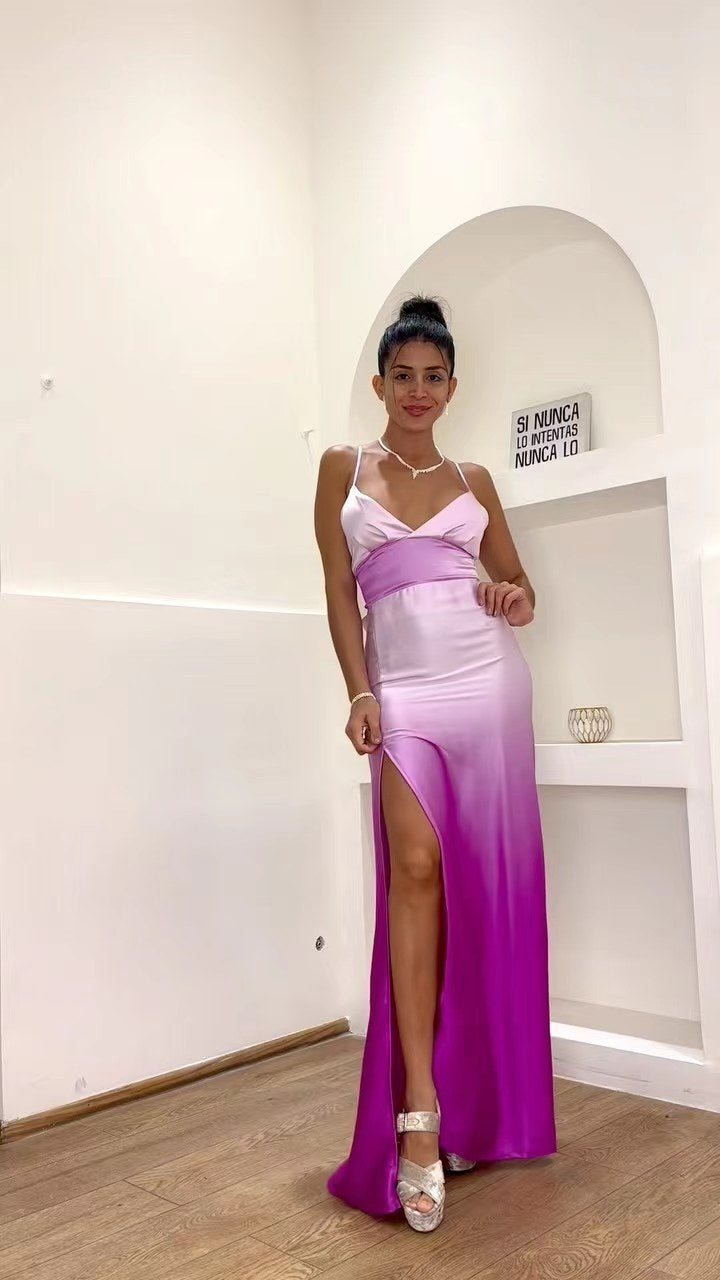 Kvinnors Elegant Maxi Klänning med Djup Slits och Glittrande Satin Topp-Eva Jonsson