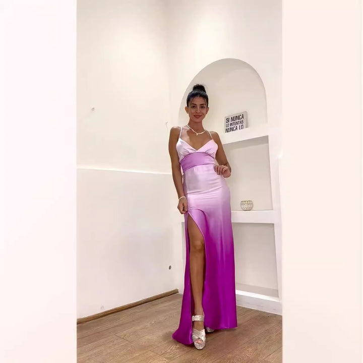 Kvinnors Elegant Maxi Klänning med Djup Slits och Glittrande Satin Topp-Eva Jonsson