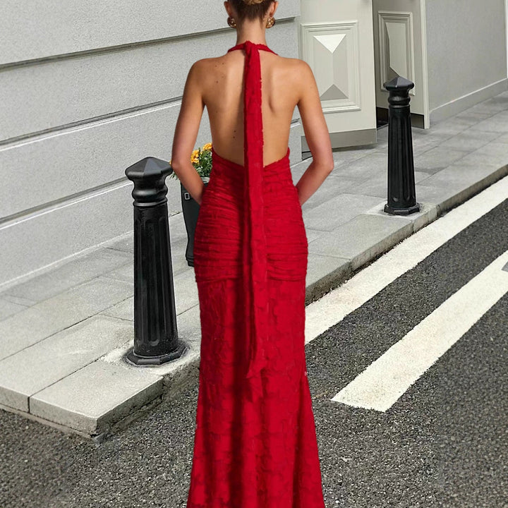 Kvinnors Elegant Maxi Klänning med Djup V-Hals och Rynkad Design-Eva Jonsson