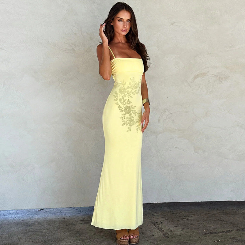 Kvinnors Elegant Maxi Klänning med Fin Blommig Kant och Spaghetti Band Mirla-Eva Jonsson