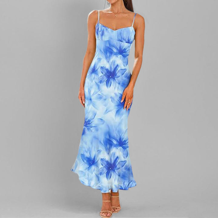Kvinnors Elegant Maxi Klänning med Fina Remmar och Lekfull Gradient Mirla-Eva Jonsson