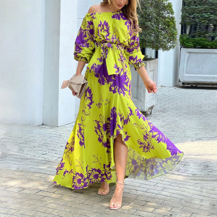 Kvinnors Elegant Maxi Klänning med Off-Shoulder Design och Volang Detaljer Mirla-Eva Jonsson