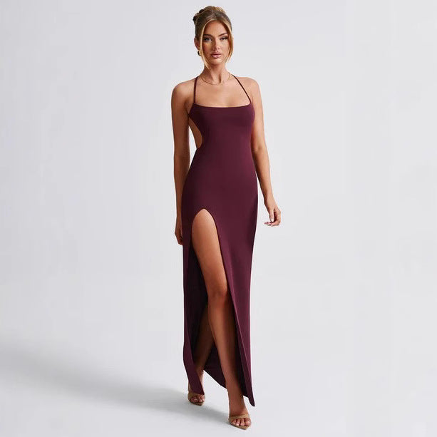Kvinnors Elegant Maxi Klänning med Sidofålla och Tunna Remmar-Eva Jonsson