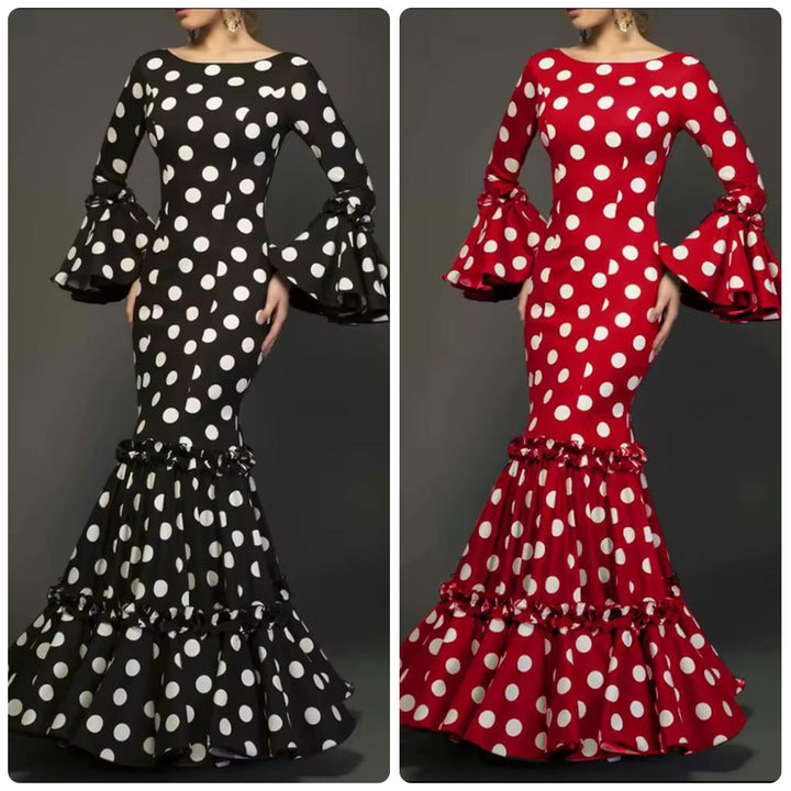 Kvinnors Elegant Maxi Klänning med Slående Volang och Prickar-Eva Jonsson