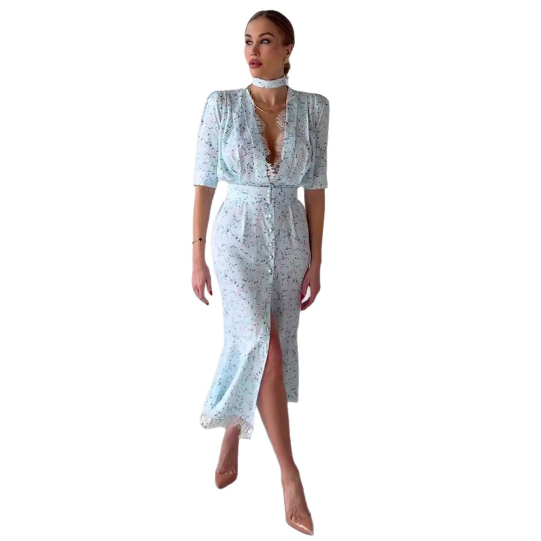 Kvinnors Elegant Midi Klänning med Glittrande Chiffon och Djup V-Hals-Eva Jonsson