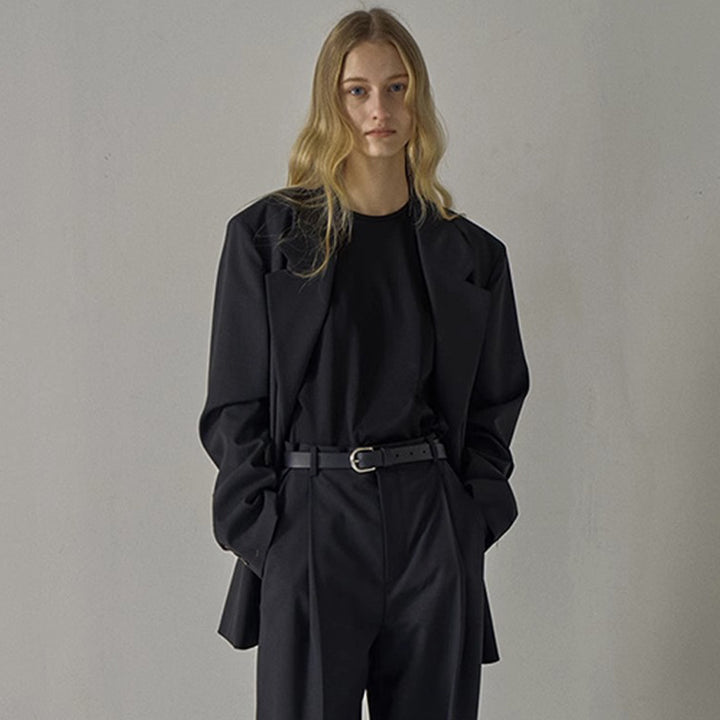 Kvinnors Elegant Oversized Blazer med Noble Cut Mirla-Eva Jonsson