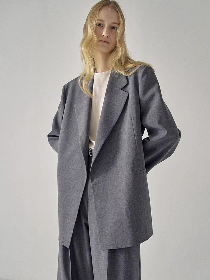 Kvinnors Elegant Oversized Blazer med Noble Cut Mirla-Eva Jonsson