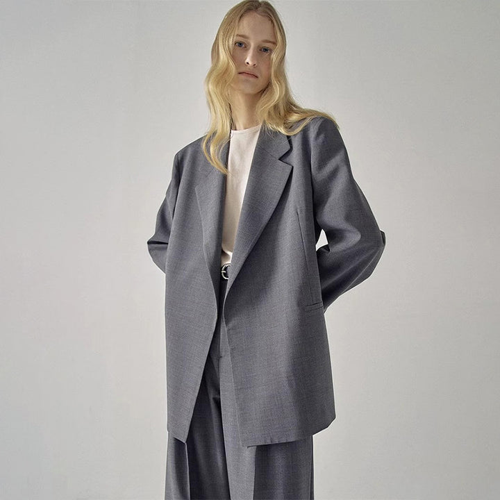 Kvinnors Elegant Oversized Blazer med Noble Cut Mirla-Eva Jonsson