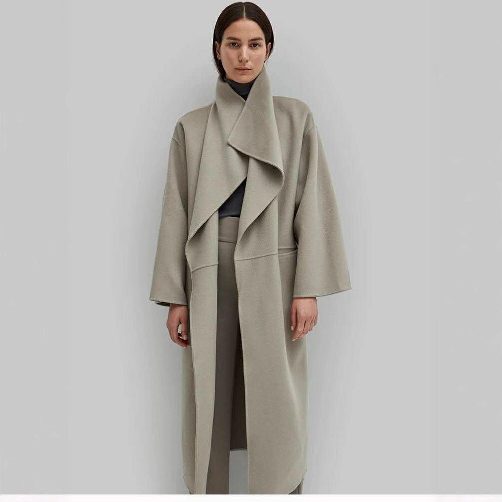 Kvinnors Elegant Oversized Kappa med Öppen Framsida Mirla-Eva Jonsson