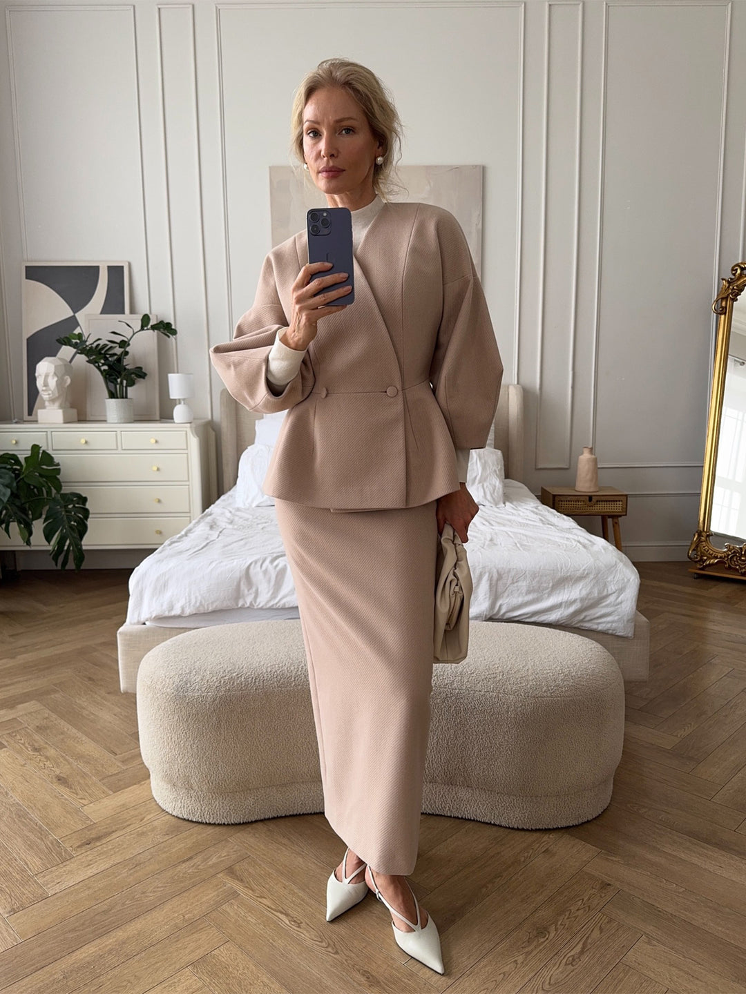 Kvinnors Elegant Pencil Klänning med Chic Blazer Topp och Puffärmar-Eva Jonsson