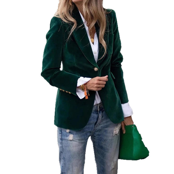 Kvinnors Elegant Sammet Blazer med Skräddarsydd Passform och Guldknappar Mirla-Eva Jonsson