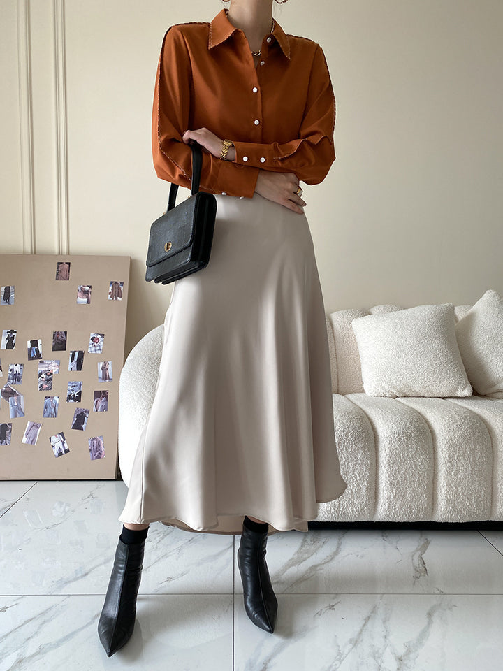 Kvinnors Elegant Skjorta med Voluminös Krage Mirla-Eva Jonsson