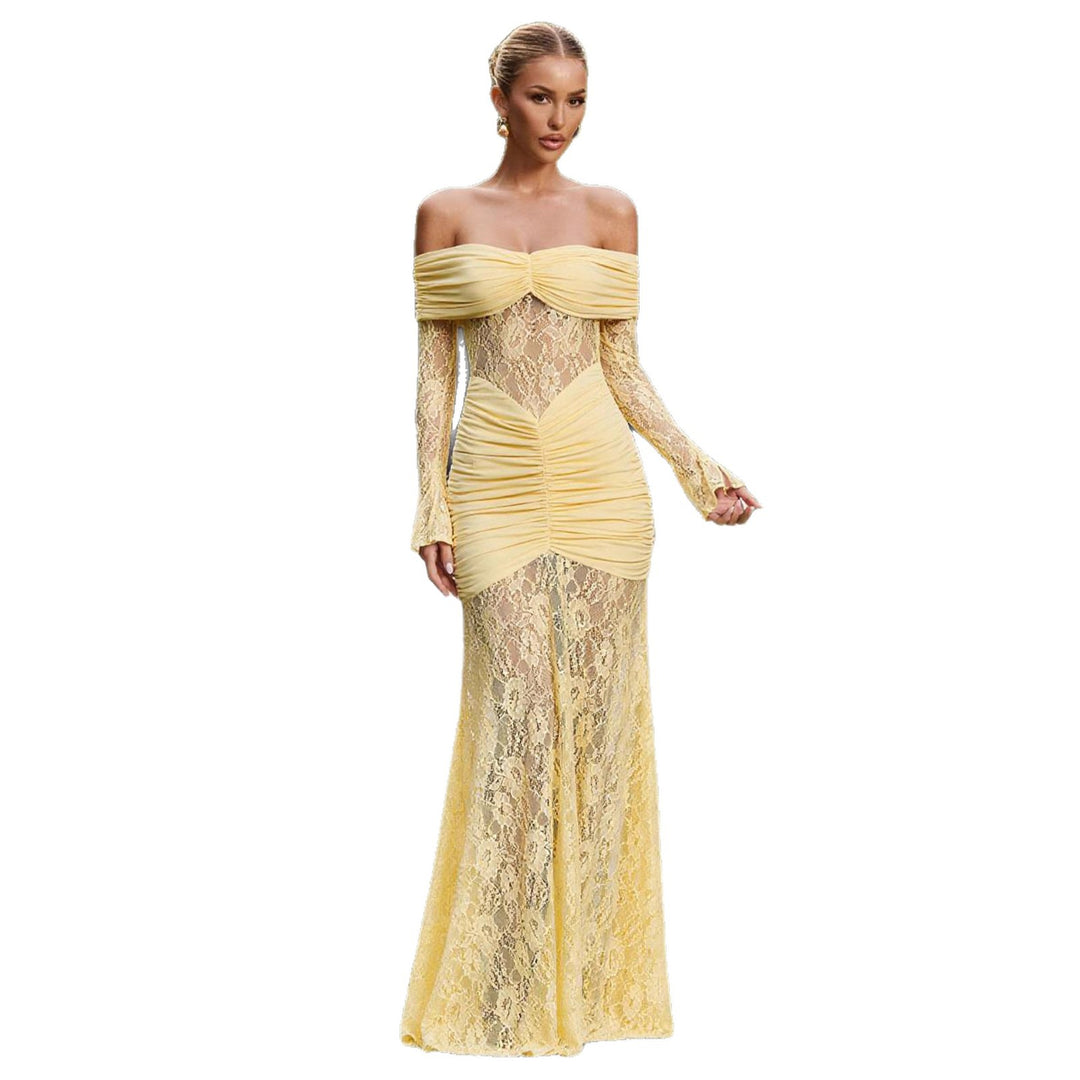 Kvinnors Elegant Spets Kvällsklänning med Off-the-Shoulder Silhuett och Fina Volang Detaljer-Eva Jonsson
